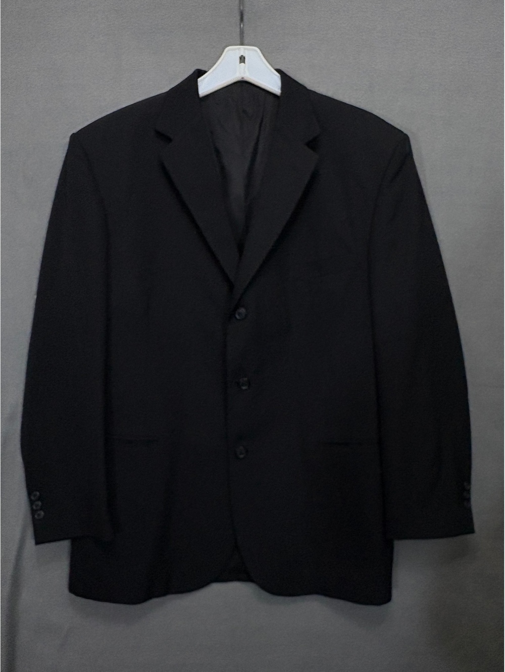 City Streets Men's Suit Black Wool Blend 2BT Nicely Made